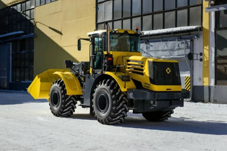 Бульдозер колесный универсальный «Кировец» К-708БКУ