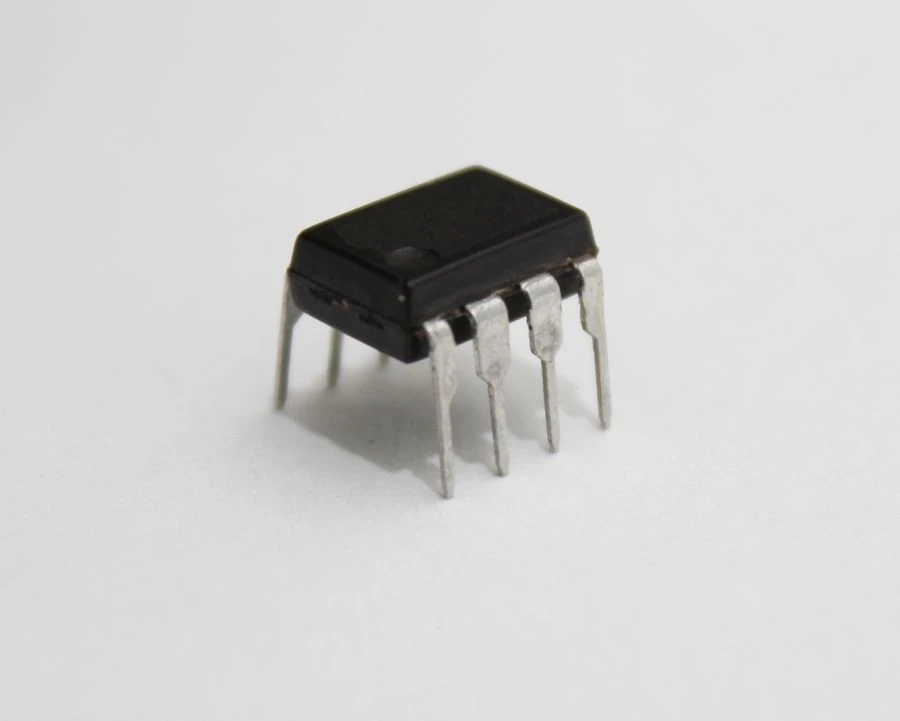 مضخم العمليات K1407UD2R (KR1407UD2)