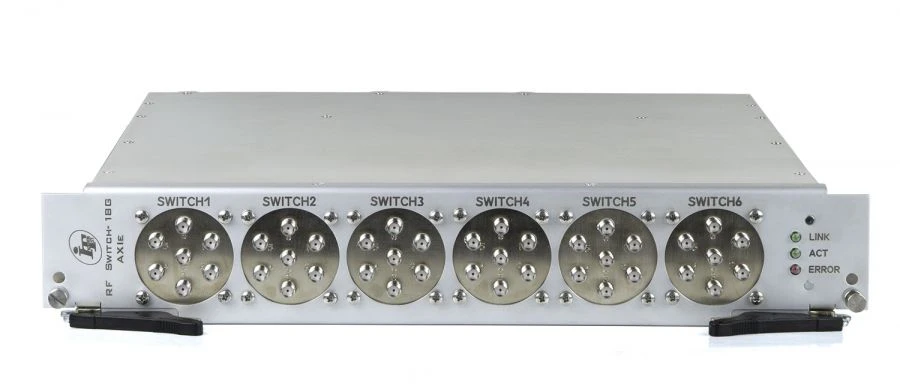 وحدة تبديل RF 18G AXIe - مفتاح إشارة عالي الأداء