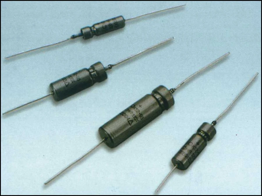 مكثف تانتالي مغلق قطبي K52-11A 220μF 32V