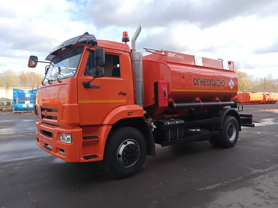 Автоцистерна АЦ-10,5, тип TK142010 (модификация 4693В5) на шасси КАМАЗ KAMAZ-018/2011/TRCU-2axle-102