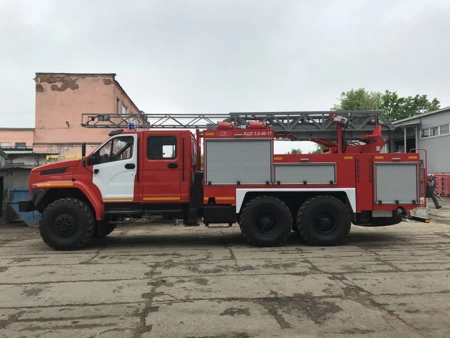 43449С-10 пожарная автоцистерна с лестницей АЦЛ 2,5...3,0-40,-40/4,-50,-50/4 (17...30) (4320), тип 4344-05, модификации 4344В4 