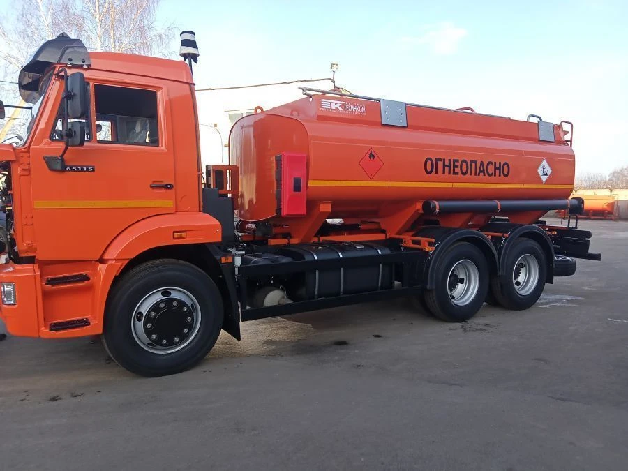 Автоцистерна АЦ-12, тип TK364010 (модификация 4693В7) на шасси КАМАЗ KAMAZ-018/2011/TRCU-3axle-102