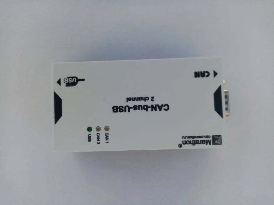 جهاز واجهة CAN-bus إلى USB للتشخيص وجمع البيانات