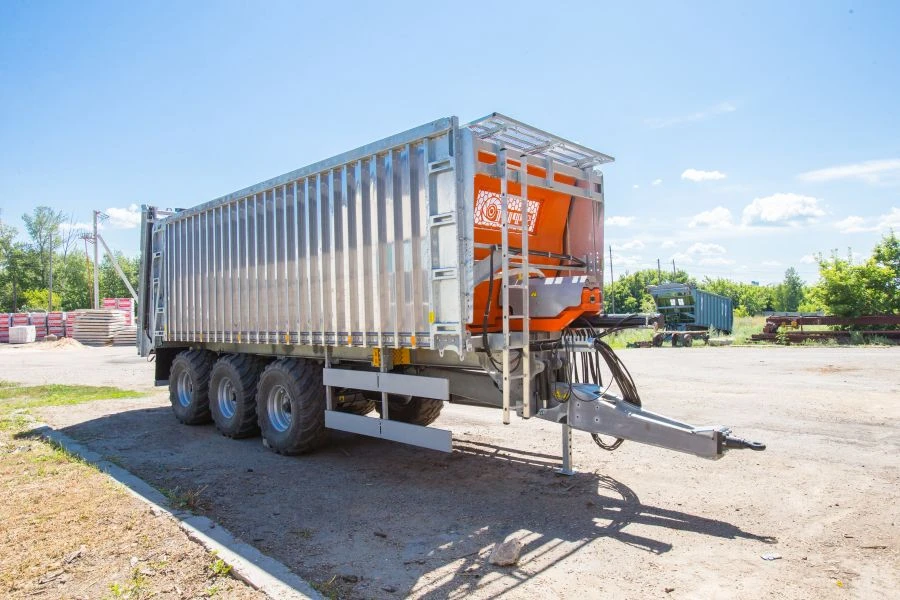 مقطورة ALTAI AGRO 803 مع باب خلفي هيدروليكي