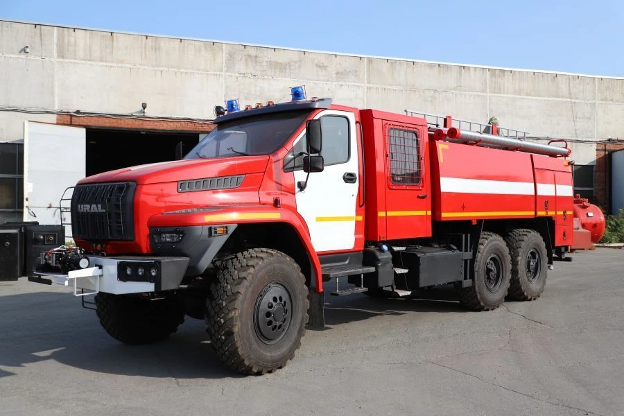 Автомобиль аэродромный пожарный АА-8,5/(30-60) (4320), на шасси Урал 4320-6951-70, 4320-6951-72, 4320-6951-74, 4320-6951-76