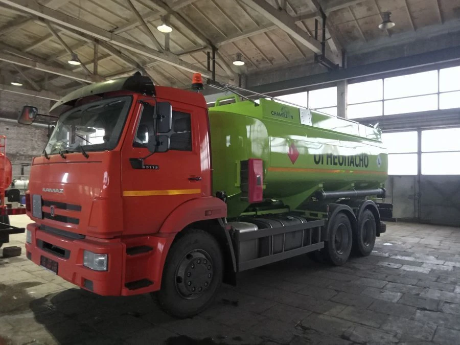 Автоцистерна АЦ-13,5, тип TK364010 (модификация 4693D1) на шасси КАМАЗ KAMAZ-018/2011/TRCU-3axle-102