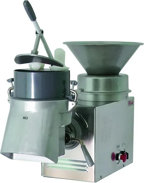 آلة المطبخ العالمية UKM-11 (آلة تقطيع الخضروات والهرس OM-300)