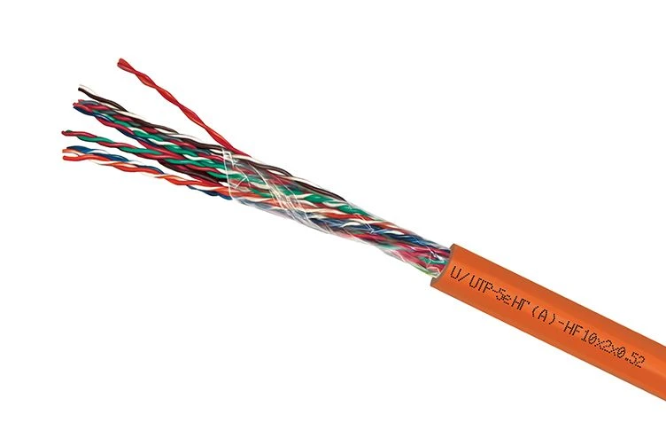 كابل مزدوج ملتوي عالي التردد 4pr U/UTP-5e 24 AWG PVC