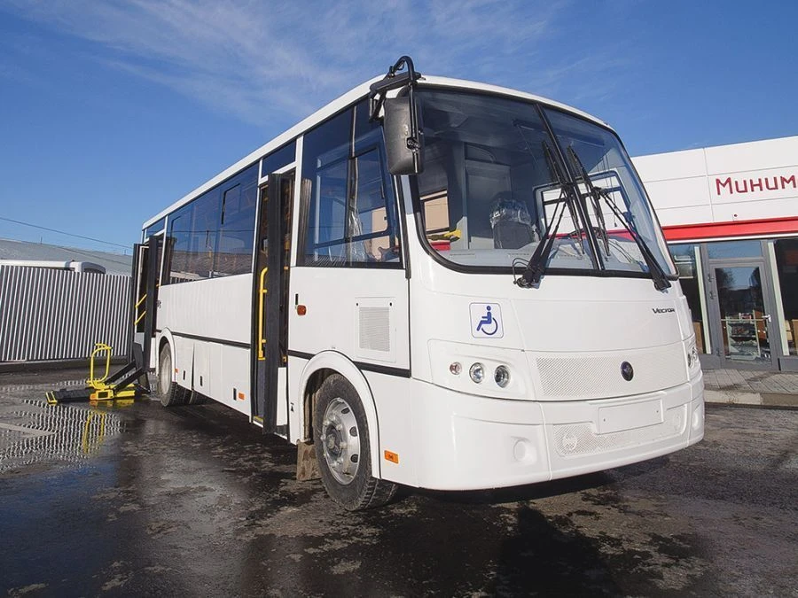 حافلة 502028-15 (وسيلة نقل أساسية PAVZ-320405-04)
