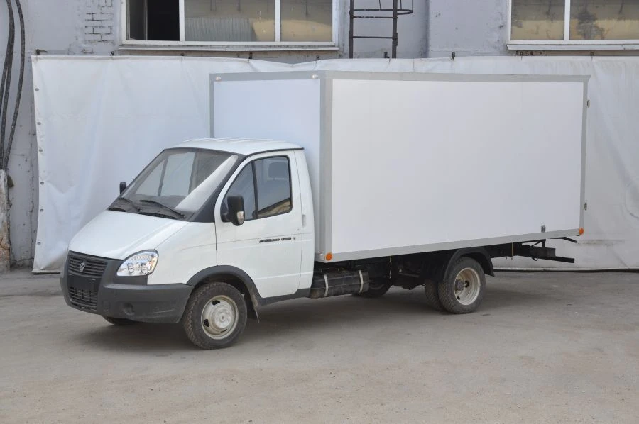 فوانيس عازلة لنقل المواد الغذائية 2834N (حتى 3.5 طن)
