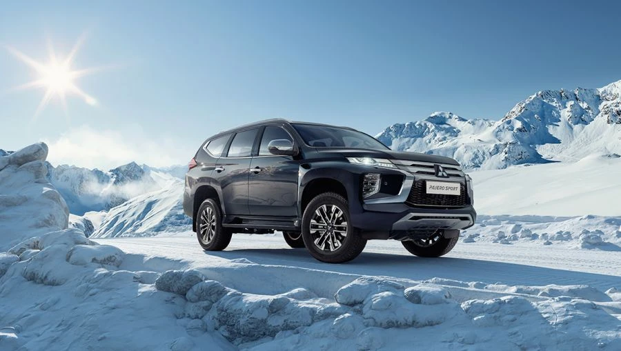 سيارة ميتسوبيشي باجيرو سبورت 2.4 لتر AT 4WD