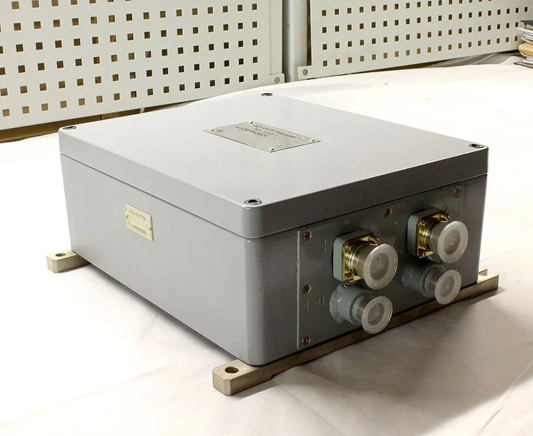 وحدة الإشعال UZ-6.1 220V AO UNPP "MOLNIYA