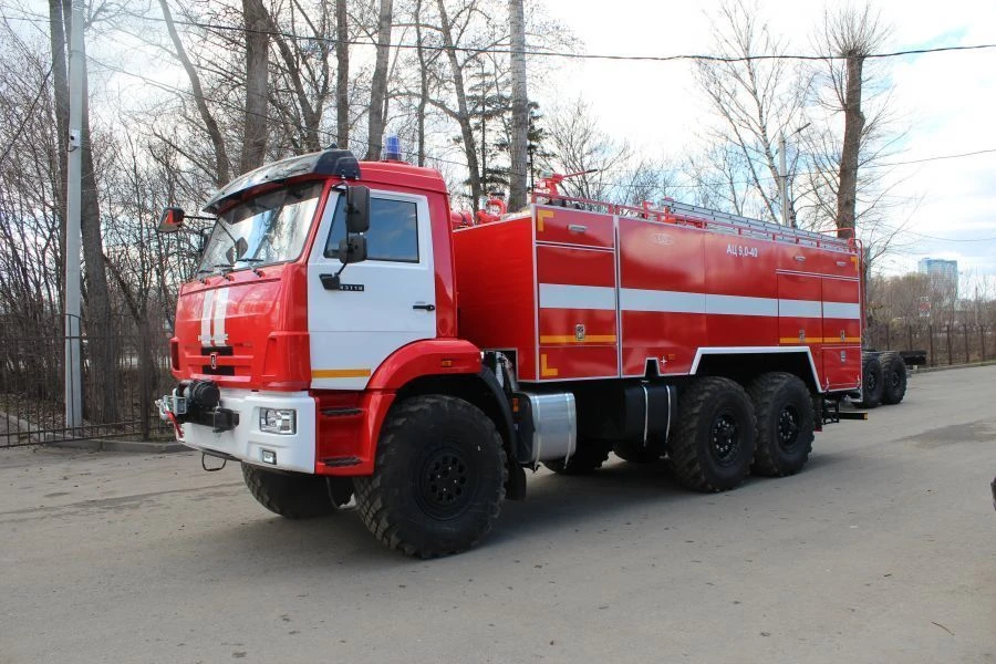 Пожарная автоцистерна АЦ 9.0-40 (43118) тип 4344-D0 модификации 4344G2, на базе шасси модификаций 43118-А5, 43118-50, 43118-RR, 