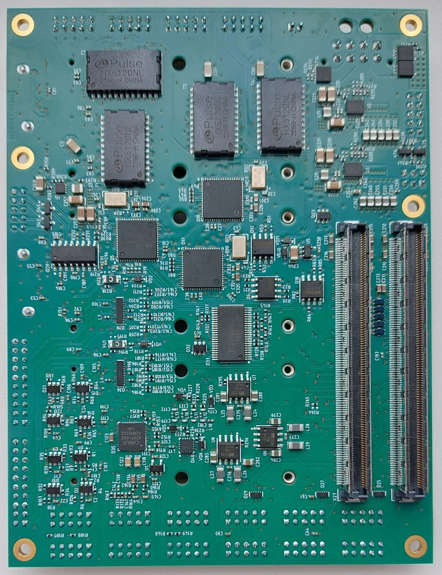 لوحة حاملة COM-E6v3