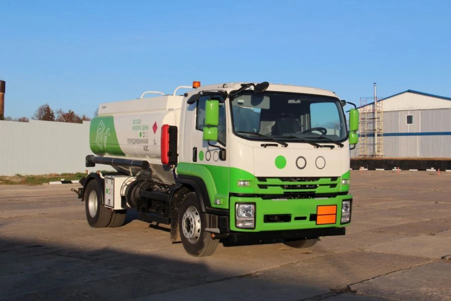 Автотопливозаправщик АТЗ-8,5...10 (4693A6) на шасси ISUZU RFVR
