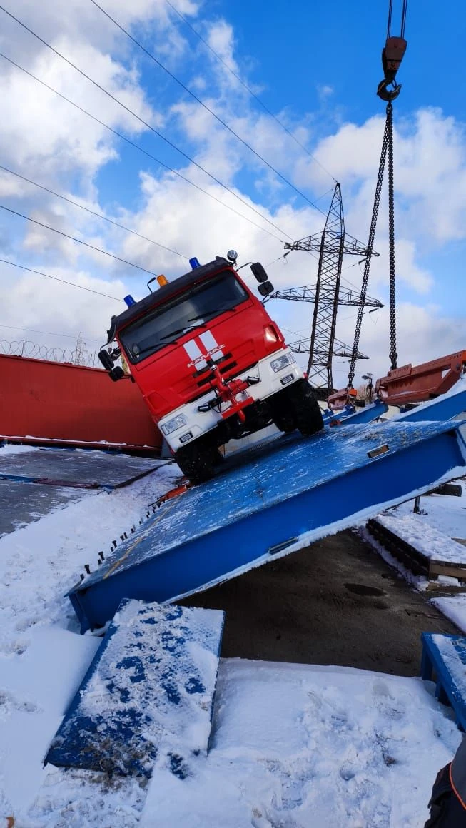Автомобиль аэродромный пожарный 6843PA на шасси КАМАЗ 43118-50