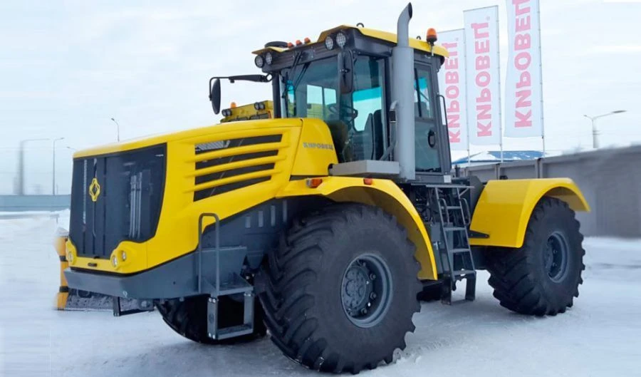 تراكتور صناعي كيروفيتس K-744R1