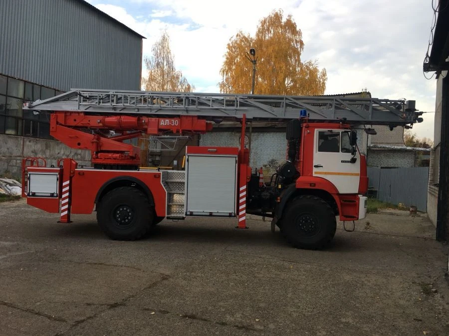 Автолестница пожарная АЛ-30 на шасси КАМАЗ-43502