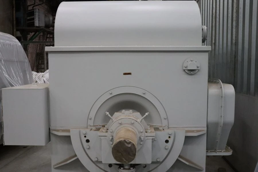 محرك كهربائي غير متزامن 4АЗМ-6300/6000