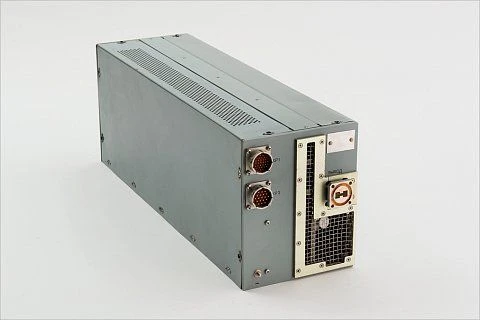 مضخم ميكروويف واسع النطاق U52270