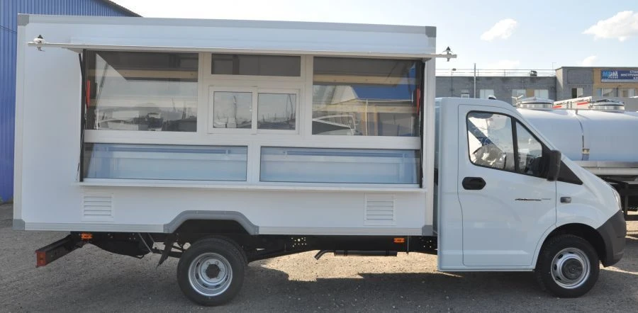 شاحنة نقل الطعام مزودة بنظام تبريد - نموذج 2824م