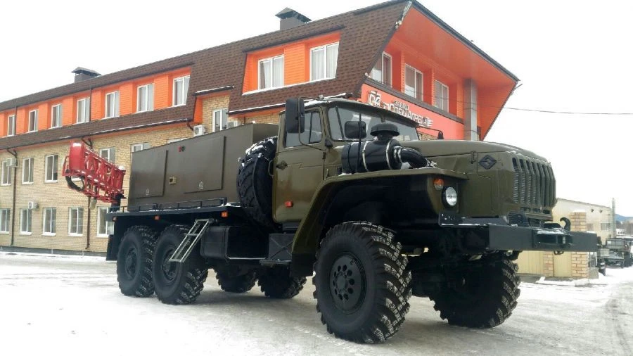 Mobile Airport Aggregator APA-100-CA Model 478406 (008-CA-06) on URAL 4320 Chassis
