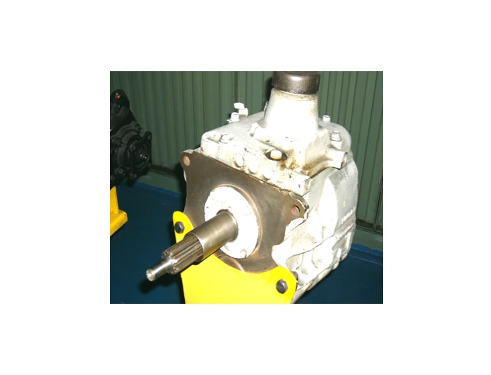 علبة تروس ميكانيكية 4 سرعات 3307-1700010-11