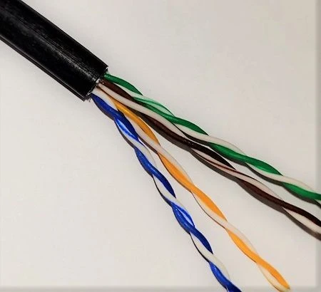 كابل Skynet Standard UTP Cat 5e PE 4x2x0.5 Cu الخارجي