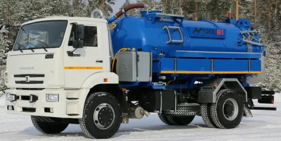 Машина илососная модификации 4690А3-50 на шасси КАМАЗ 53605