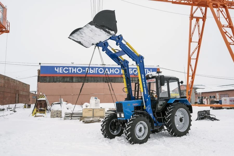 Навесное оборудование погрузчик фронтальный ПФ-1.6УС-4000