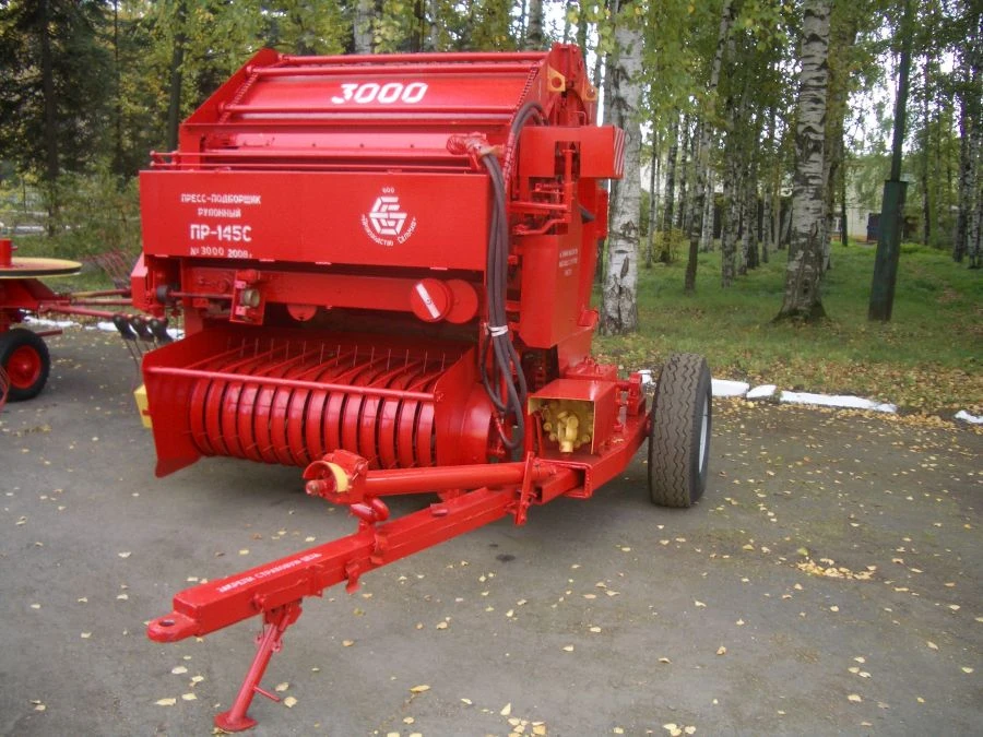 بالة دائرية PR-145C لجمع التبن