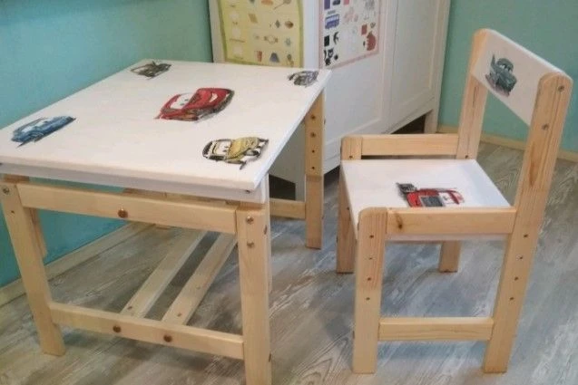 Набор детской деревянной мебели