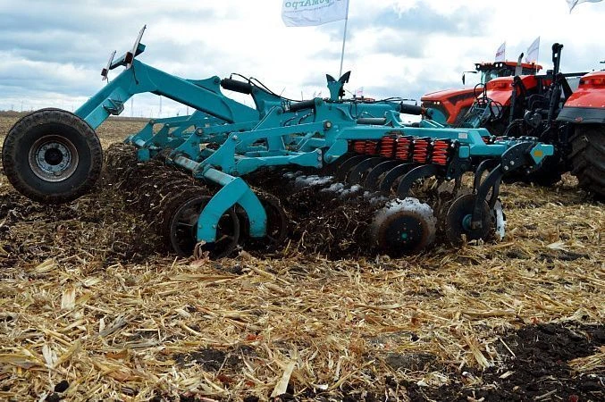 D-1100PS M2 "Dominanta" Foldable Trailed Discing Mulcher