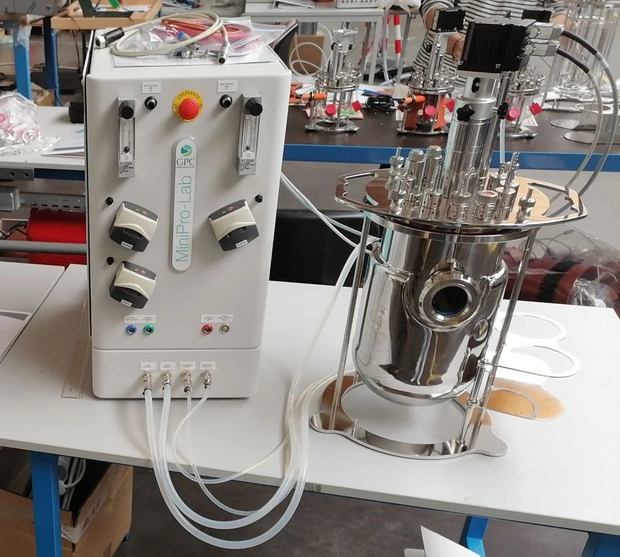 مفاعلات حيوية من ماركة "Biotechno" (من 5 إلى 3000 لتر)