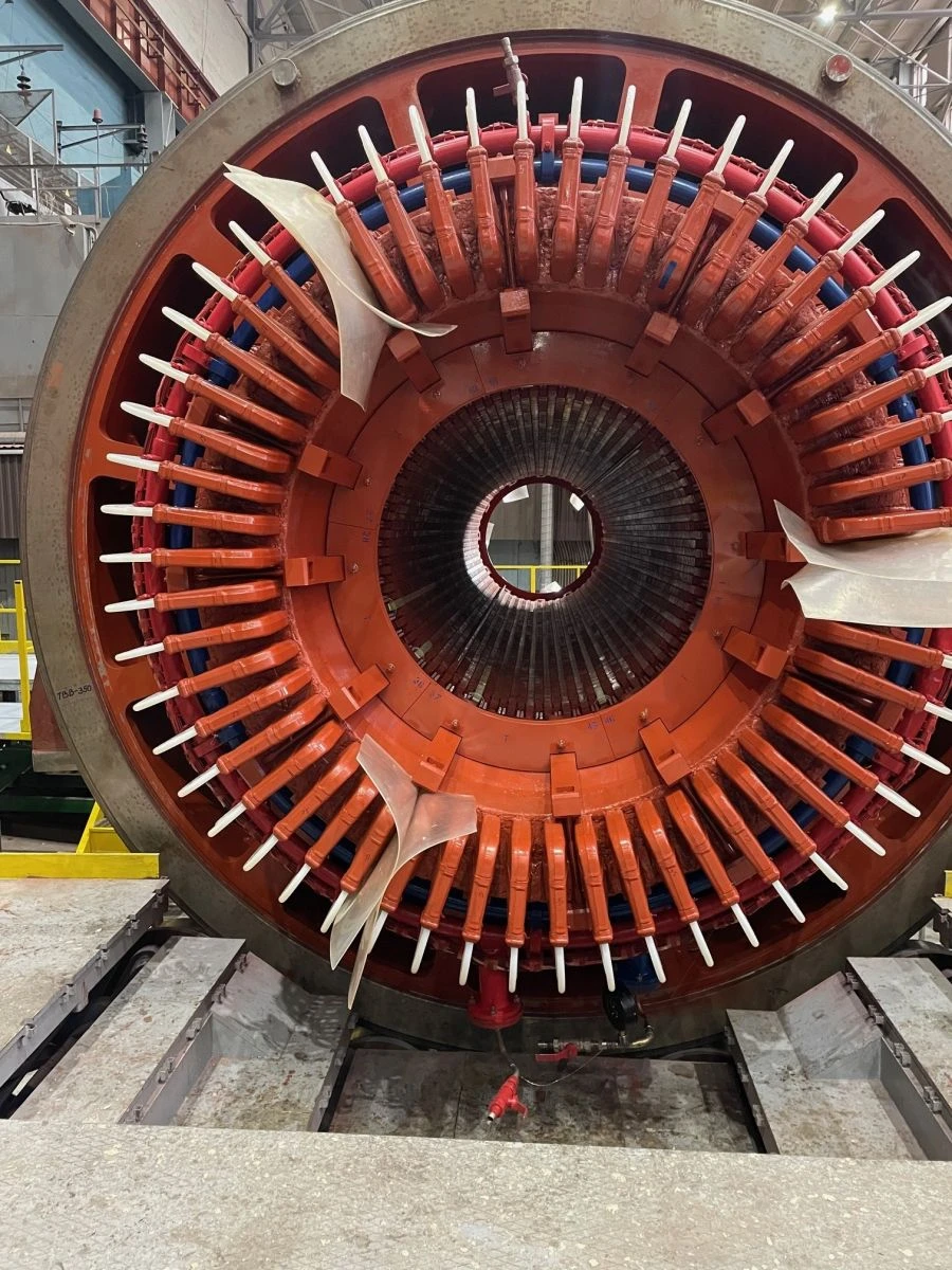 مولد توربيني TBB-350-2U3 لمحطة كاستروما للطاقة، الوحدة رقم 3