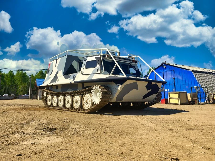 مركبة متعددة التضاريس لنقل الأشخاص والبضائع - TG-126-05