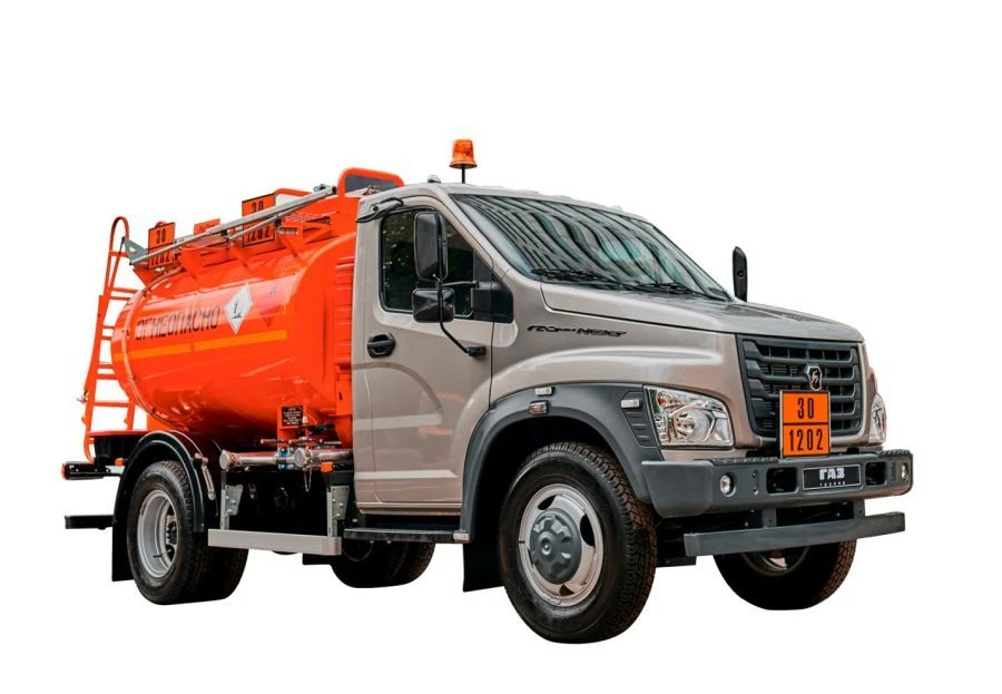 Автотопливозаправщик ЛКТ 4690М1 на шасси С41R13, C41R33, C42R33