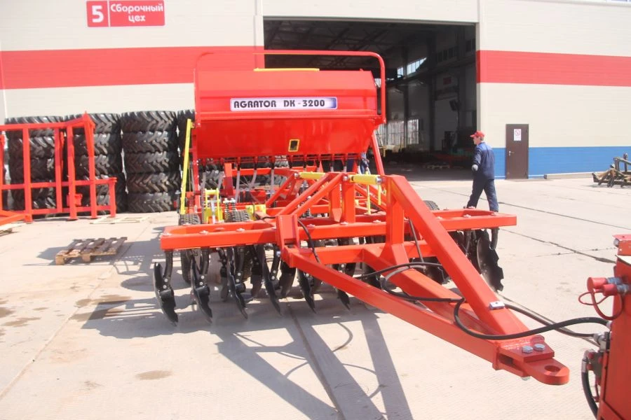 مجمع زراعة الأقراص "Agrator DK-3200