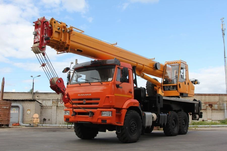 رافعة شاحنة KS-55717K-3 لأعمال التحميل والبناء
