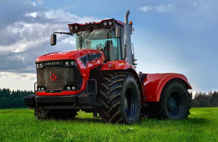 تراكتور زراعي بعجلات كيروفيتس K-739M ستاندرد 1