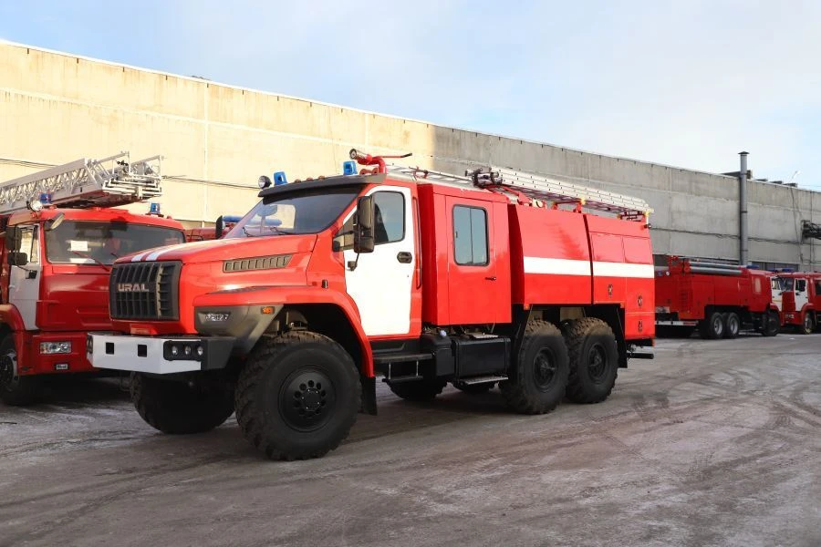 Автомобиль пенного тушения пожарный АПТ 5,0-40 (5557), на шасси Урал 5557-6151-70, 5557-6151-72, 5557-6151-74, 5557-6151-76