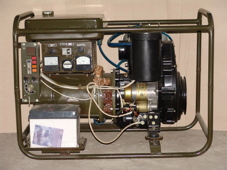 مولد كهربائي ثلاثي الطور AD6-T400-V