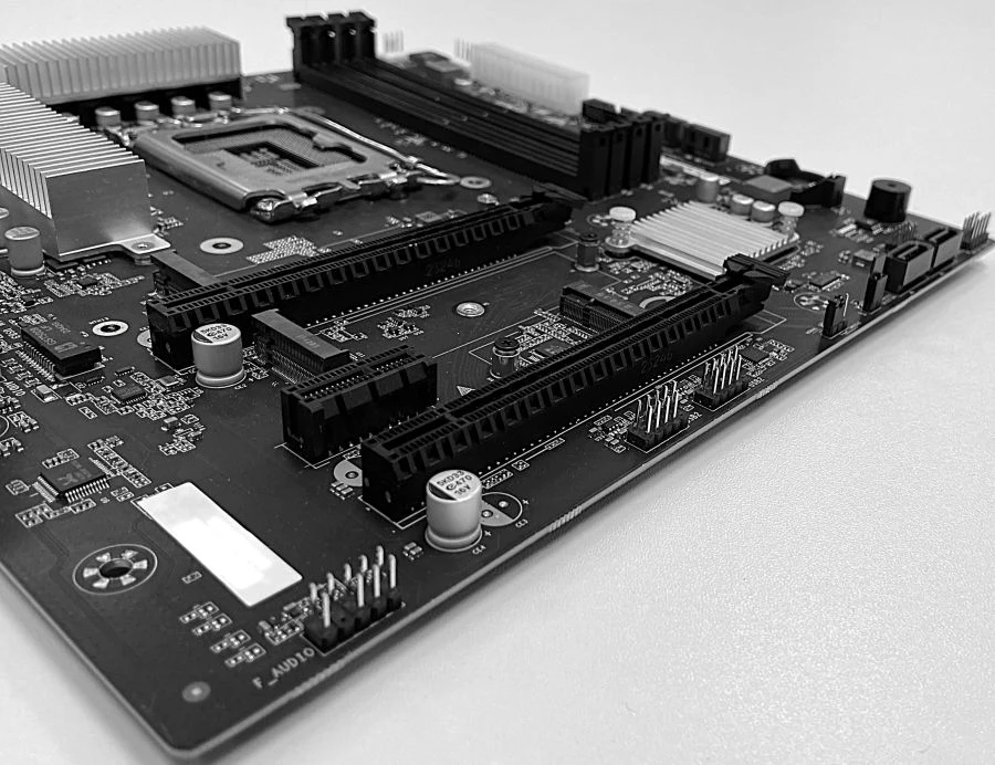 لوحة الأم Intel B760 mATX لنظم الحاسوب - طراز Rikor