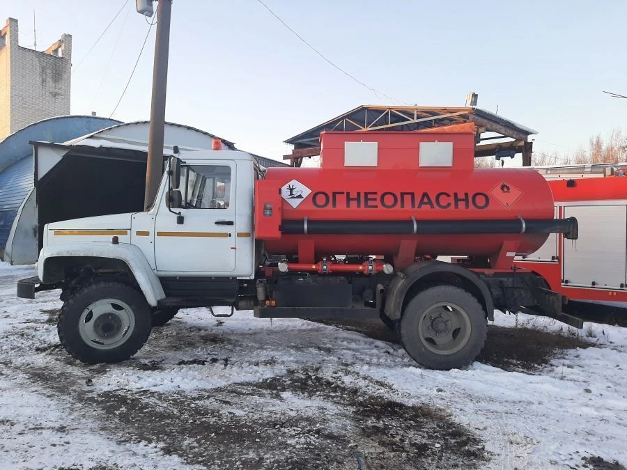 Автотопливозаправщик типа 2790D модификация 2790D-0000010 на базе шасси ГАЗ, 3308 модификации 33086, без КМУ