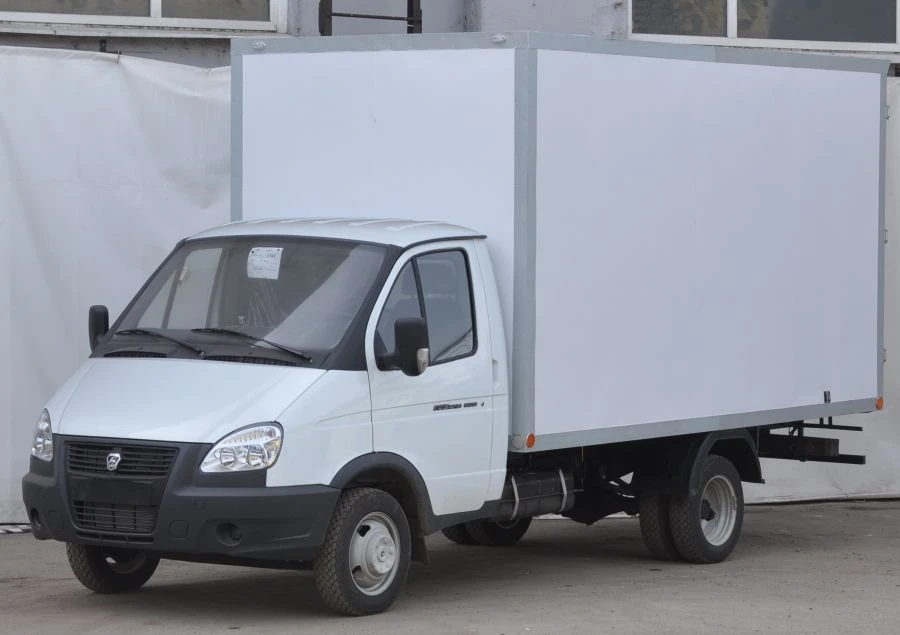 شاحنة بمحرك مزدوج الوقود، موديل 2834P، غاز LPG/بنزين، حتى 3.5 طن