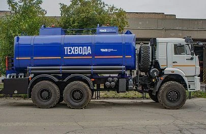 شاحنة خزانات المياه الفنية 7074Х0-60 على شاسيه كاماز 6522-53