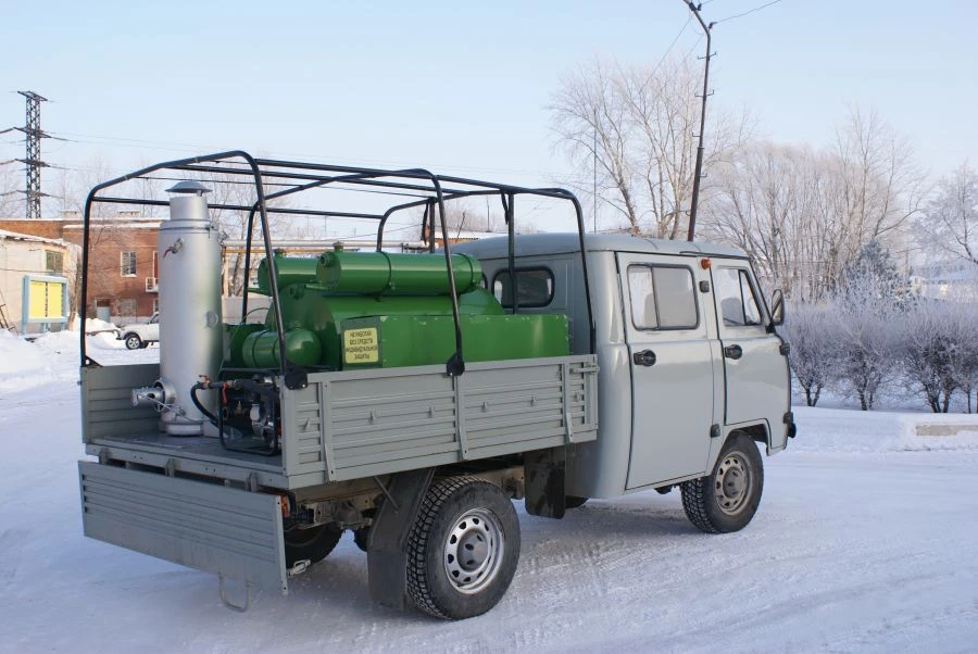 سيارة خاصة مع وحدة تعقيم متحركة UD-2-01 على منصة UAZ-390945