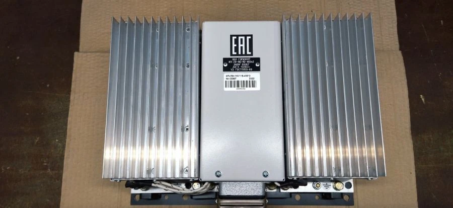 مصدر طاقة مستقر لمعدات الإلكترونيات للقطارات IP-LE-110/110-400x2
