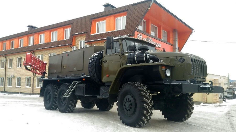 Airport Mobile Electric Power Unit APA-100-CA Model 478406 (008-CA-06) on Ural 4320-74 Chassis